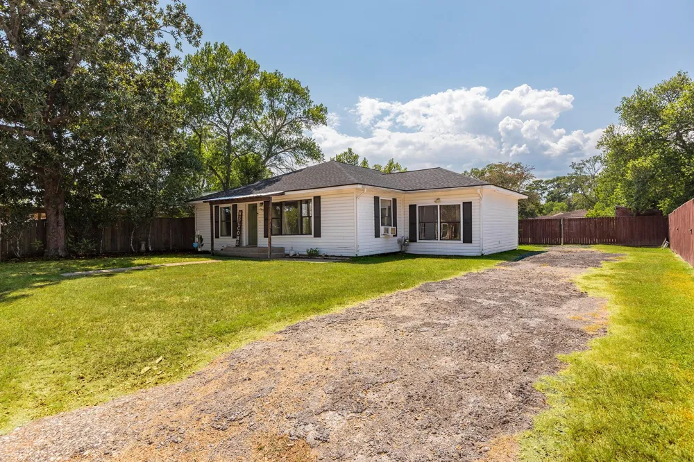 1909 Reese Street Liberty, TX 77575