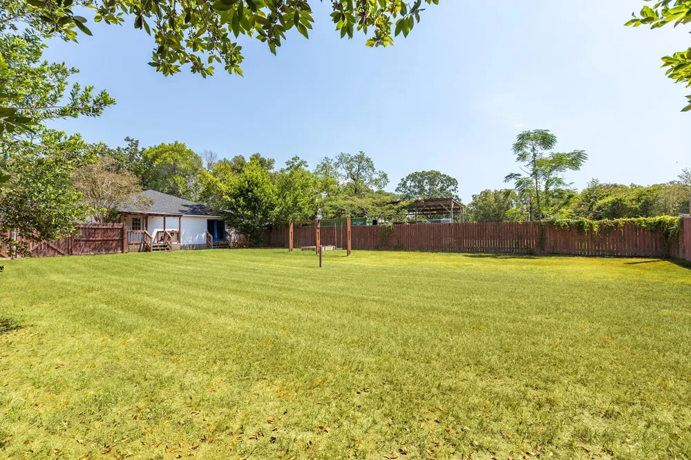 1909 Reese Street Liberty, TX 77575