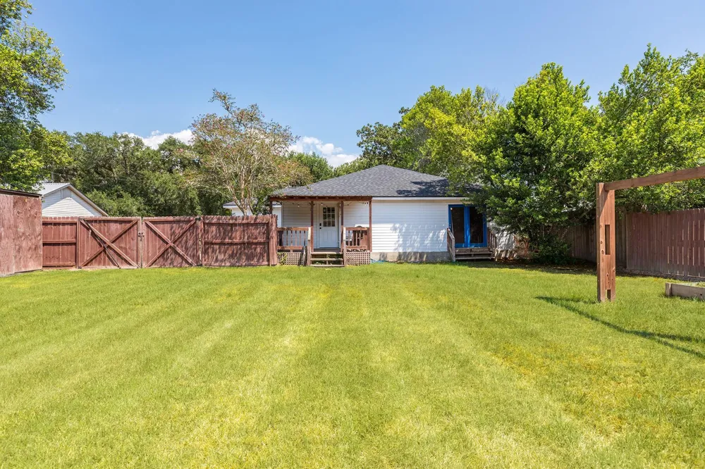 1909 Reese Street Liberty, TX 77575