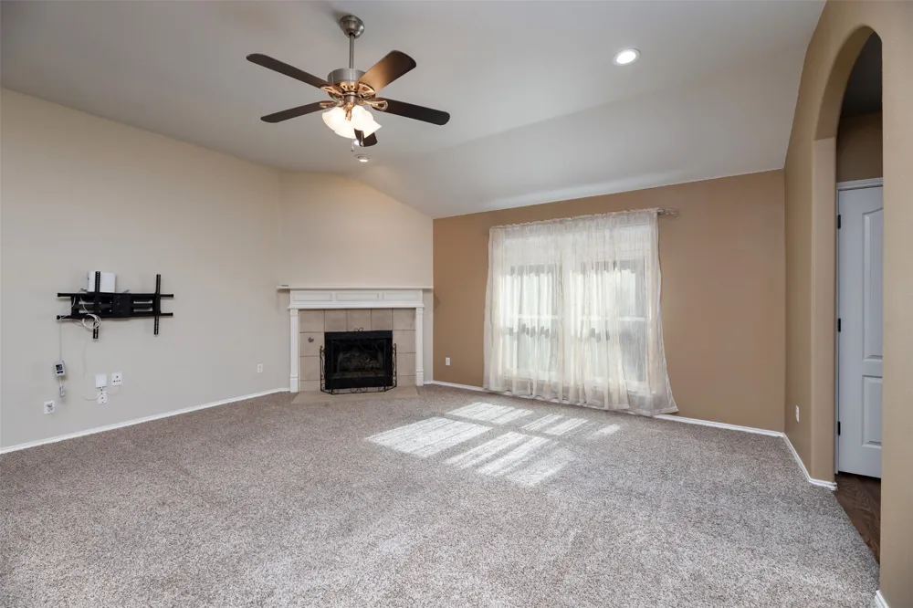 9094 Saranac Trail Fort Worth, TX 76118