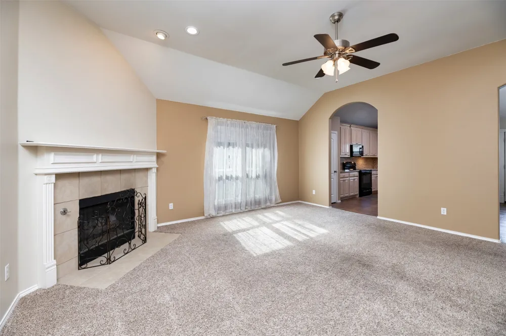 9094 Saranac Trail Fort Worth, TX 76118