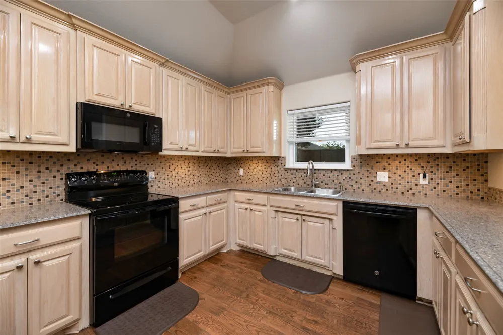 9094 Saranac Trail Fort Worth, TX 76118
