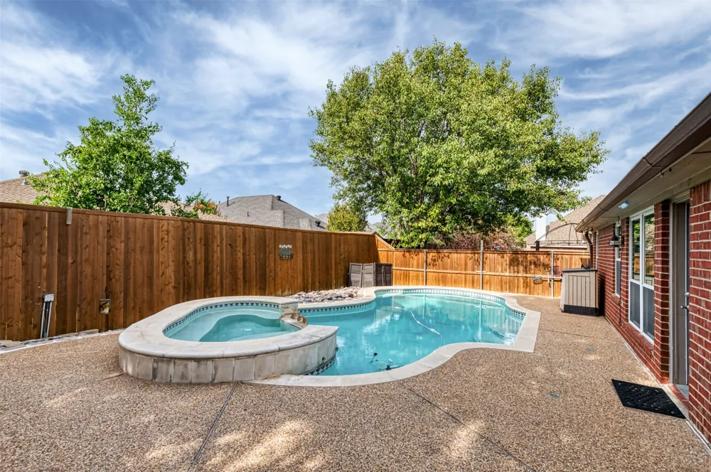 9094 Saranac Trail Fort Worth, TX 76118
