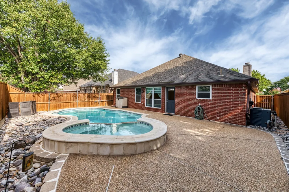 9094 Saranac Trail Fort Worth, TX 76118