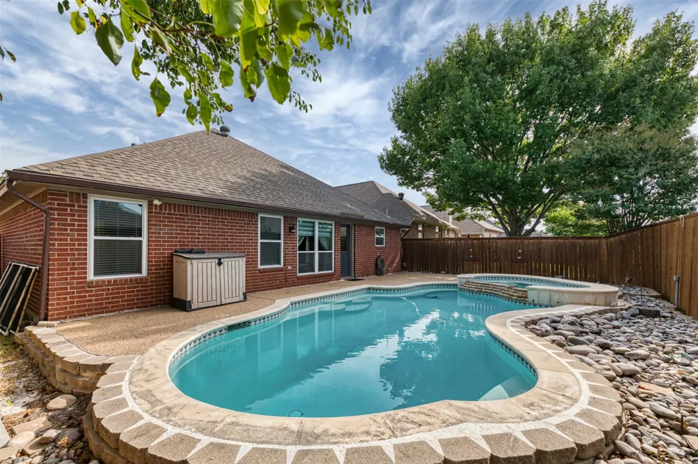 9094 Saranac Trail Fort Worth, TX 76118