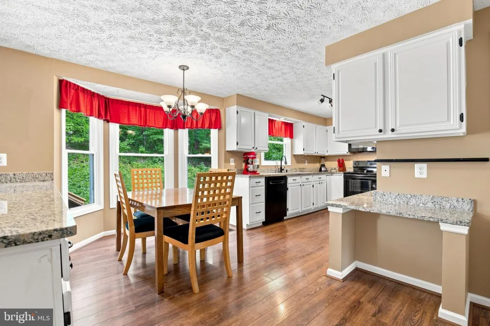 16125 OLMSTEAD LANE Woodbridge, VA 22191