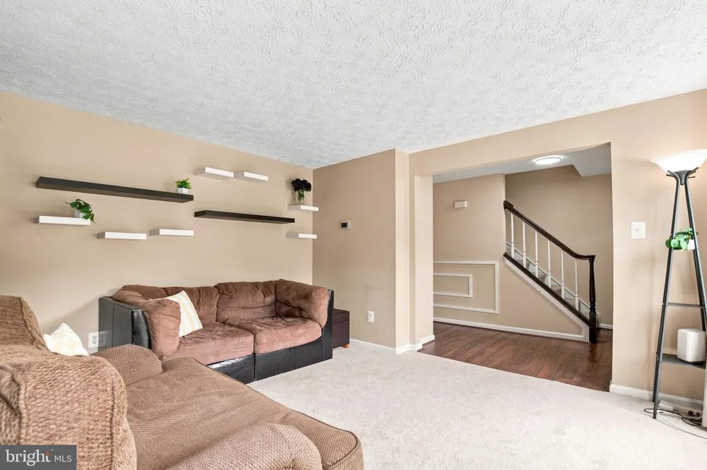 16125 OLMSTEAD LANE Woodbridge, VA 22191