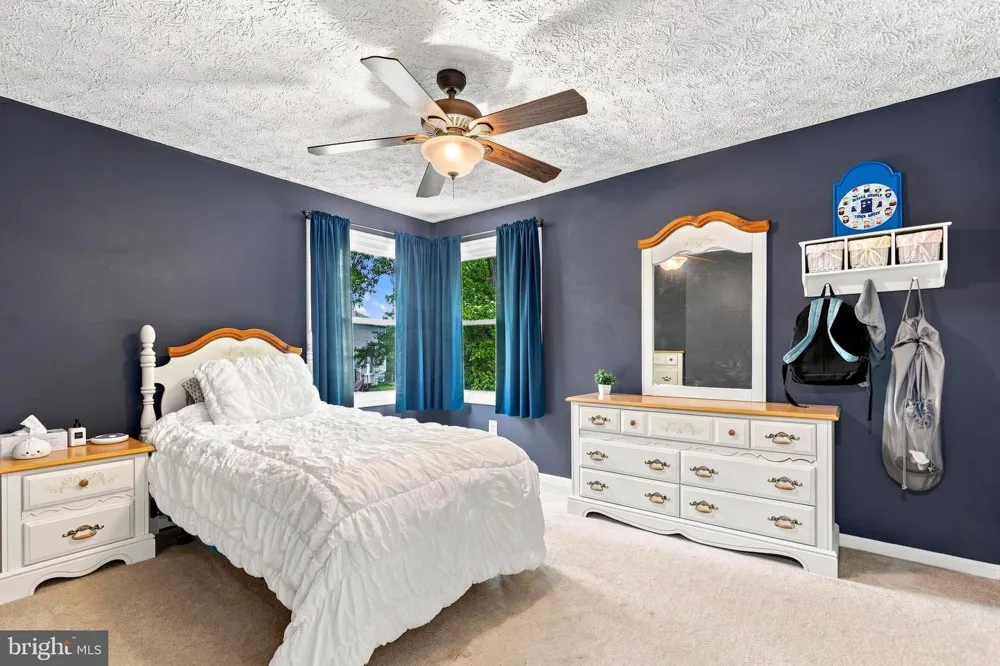 16125 OLMSTEAD LANE Woodbridge, VA 22191