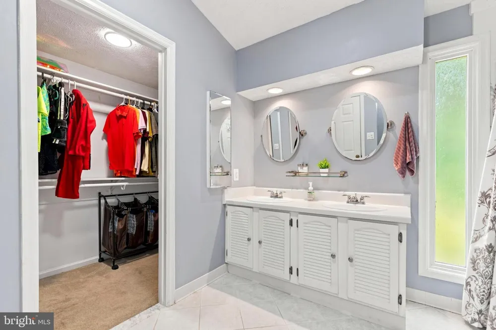 16125 OLMSTEAD LANE Woodbridge, VA 22191