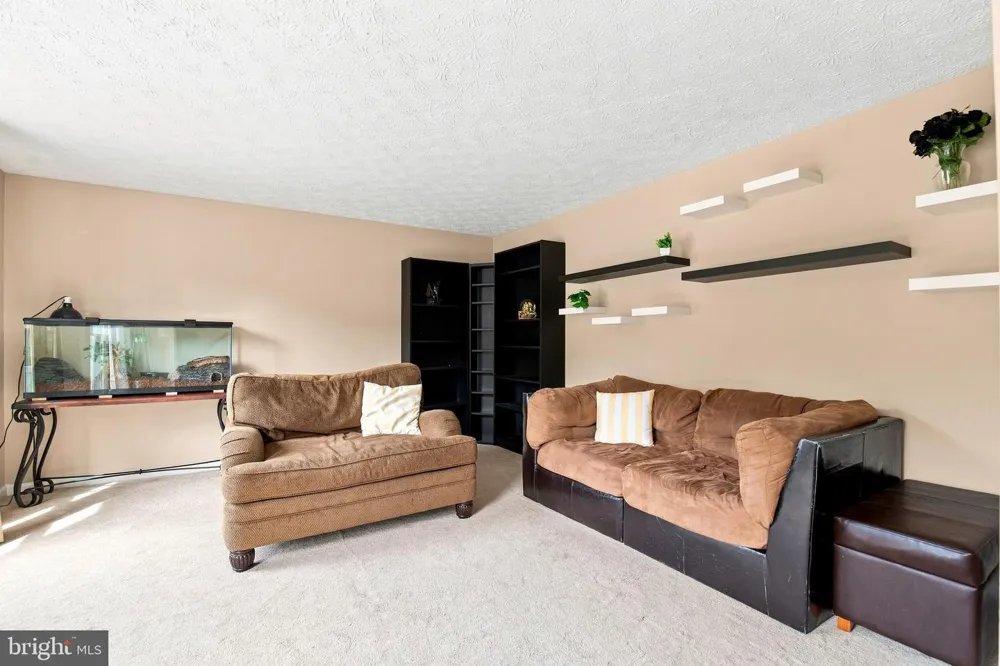 16125 OLMSTEAD LANE Woodbridge, VA 22191