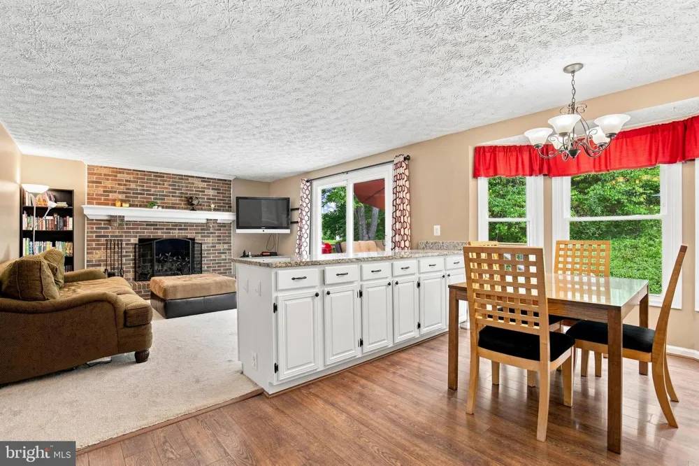 16125 OLMSTEAD LANE Woodbridge, VA 22191