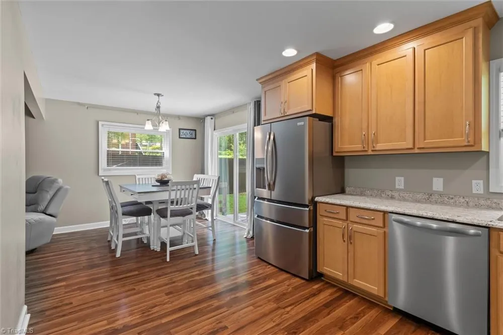 521 Dogwood Circle High Point, NC 27260