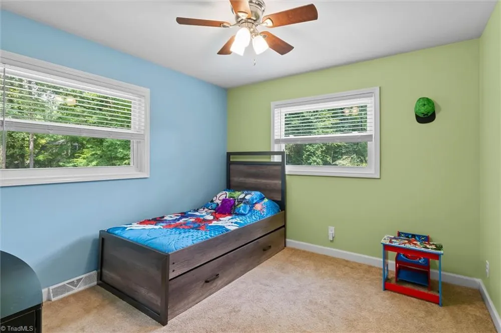 521 Dogwood Circle High Point, NC 27260