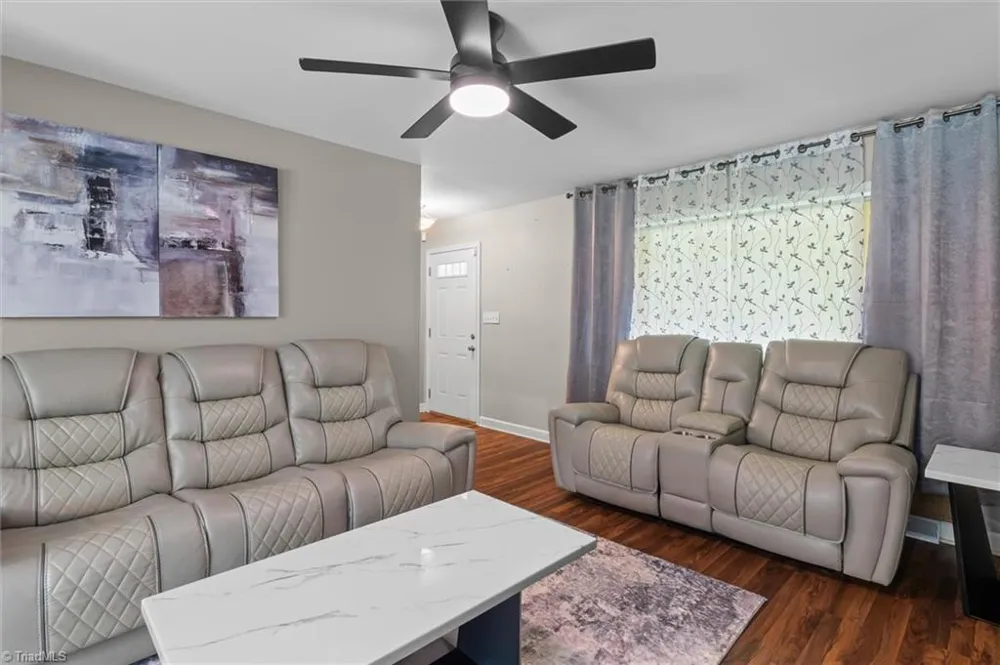 521 Dogwood Circle High Point, NC 27260
