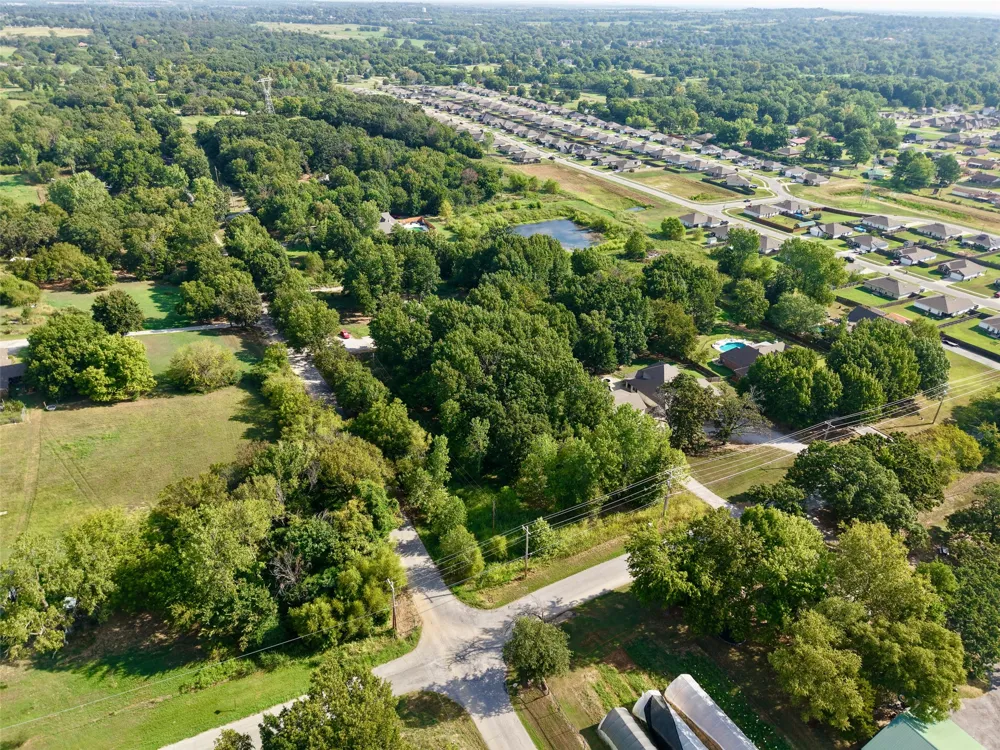 27301 E 151st Street S Coweta, OK 74429