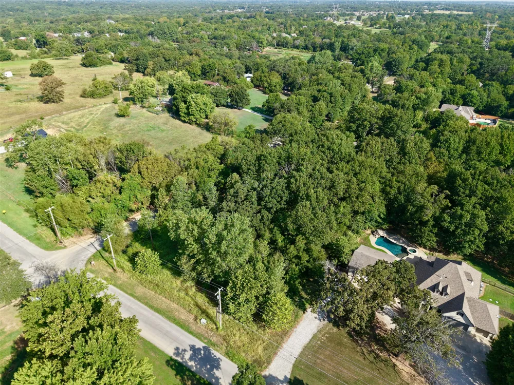27301 E 151st Street S Coweta, OK 74429