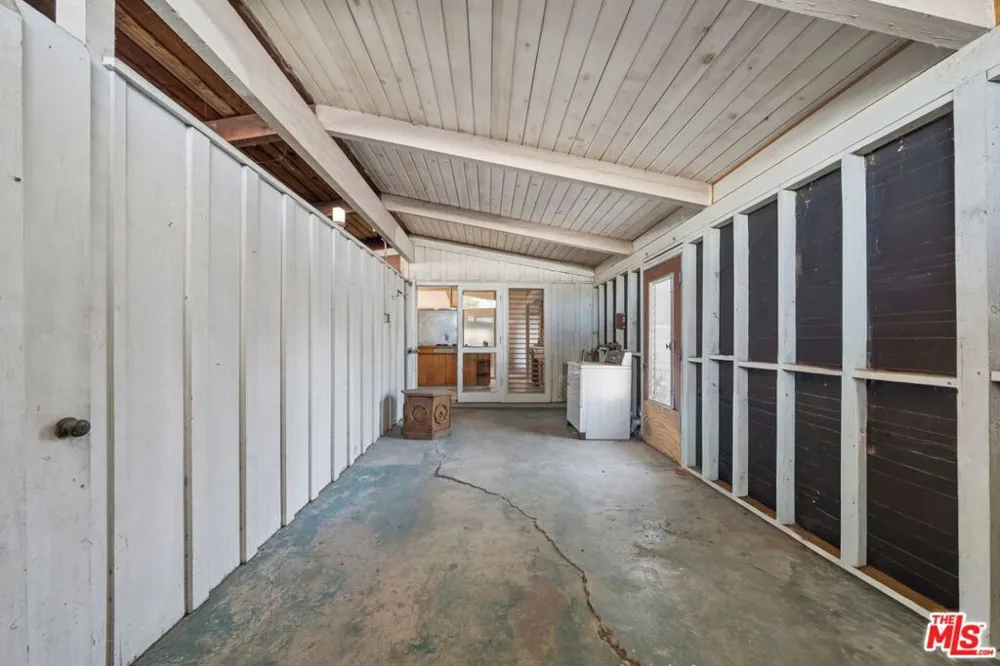 3208 Studebaker Road Long Beach, CA 90808