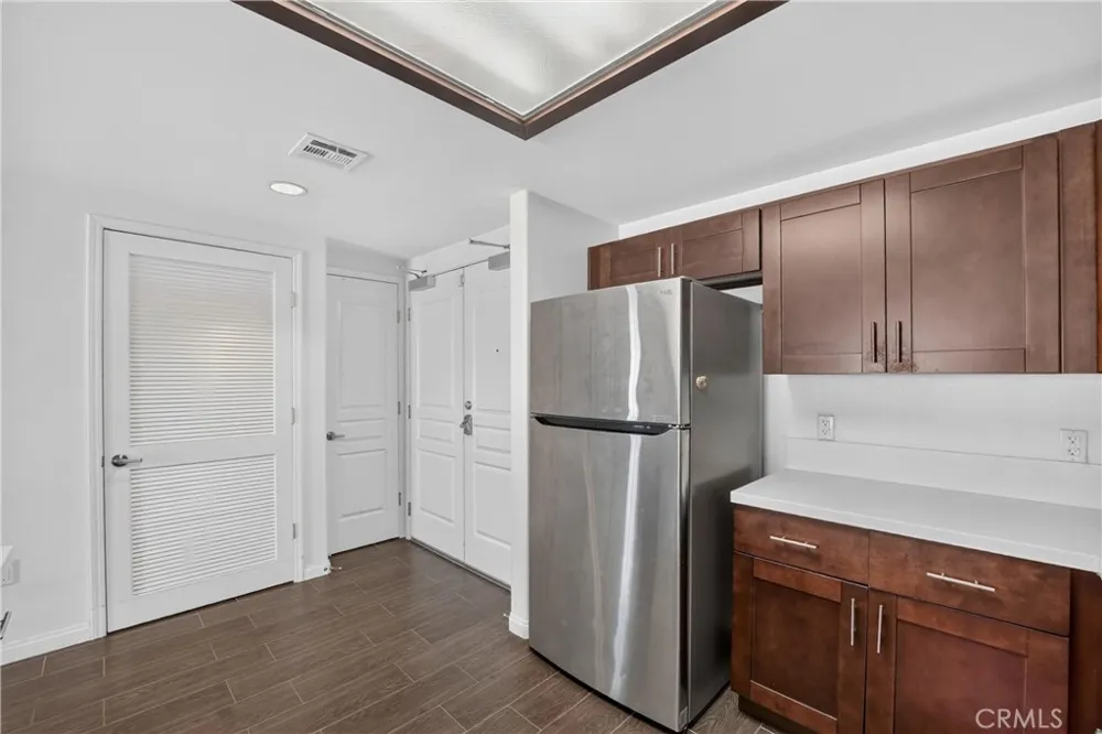 11 S 3rd Alhambra, CA 91801
