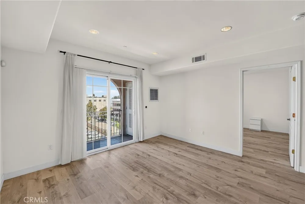 11 S 3rd Alhambra, CA 91801