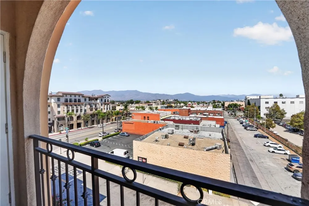 11 S 3rd Alhambra, CA 91801