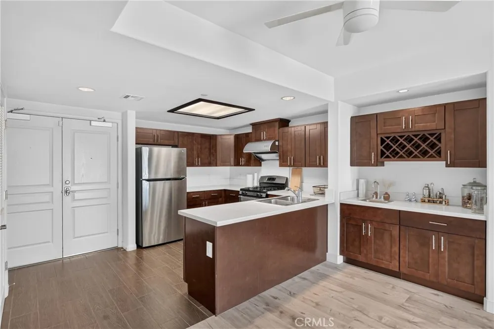 11 S 3rd Alhambra, CA 91801