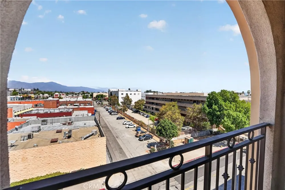 11 S 3rd Alhambra, CA 91801