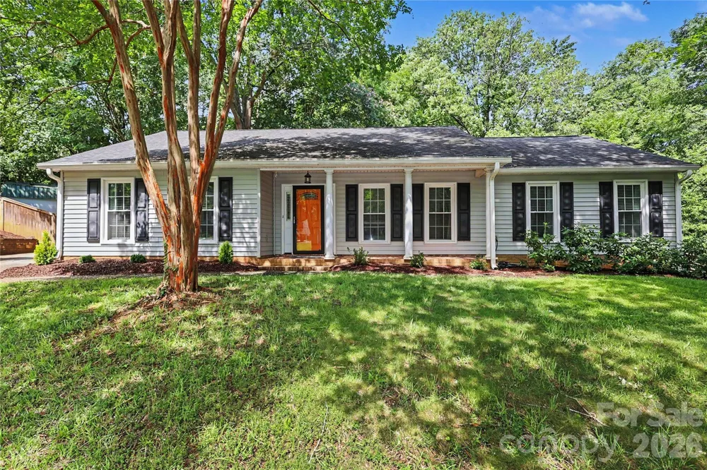 2701 Creekbed Lane Charlotte, NC 28210