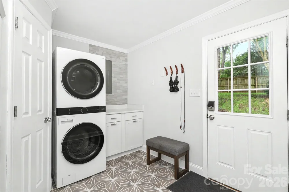 2701 Creekbed Lane Charlotte, NC 28210