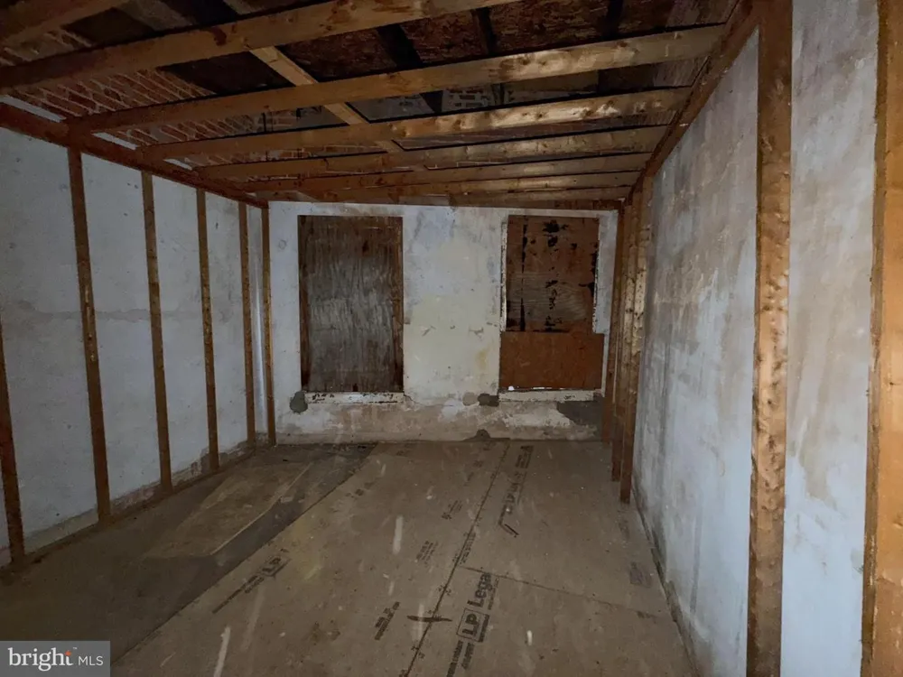 1909 FREDERICK AVENUE Baltimore, MD 21223