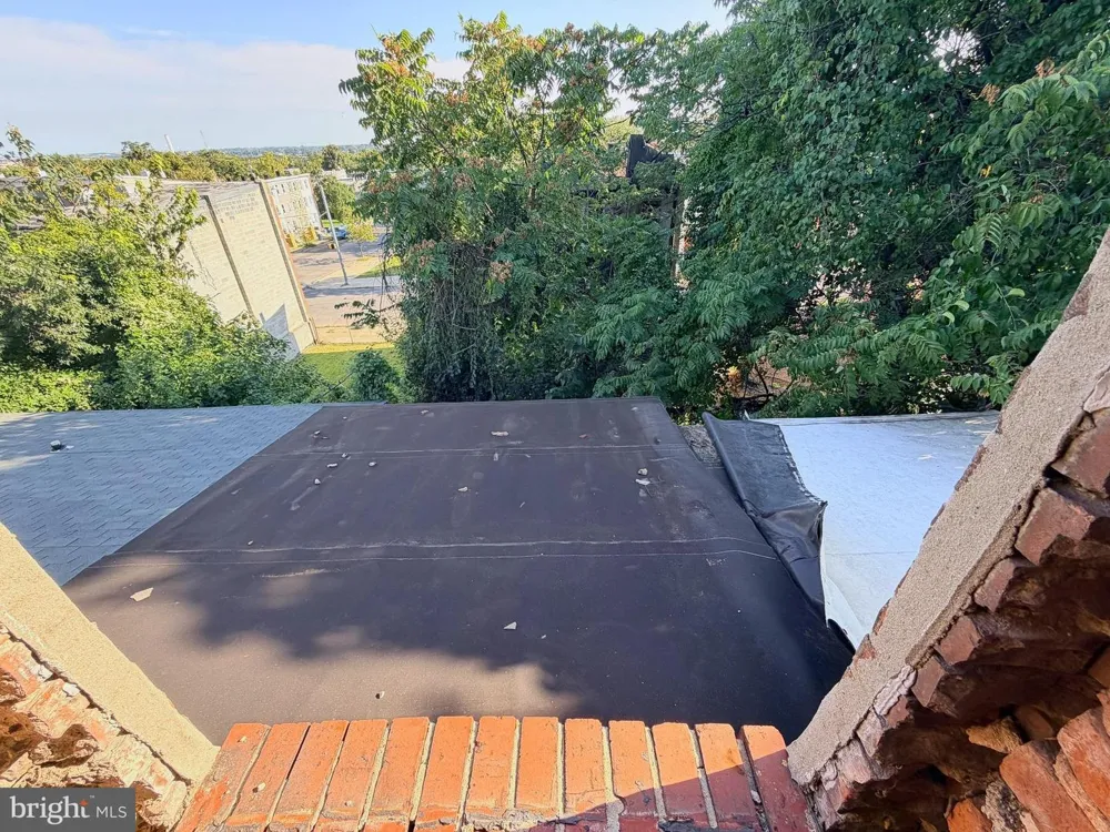 1909 FREDERICK AVENUE Baltimore, MD 21223