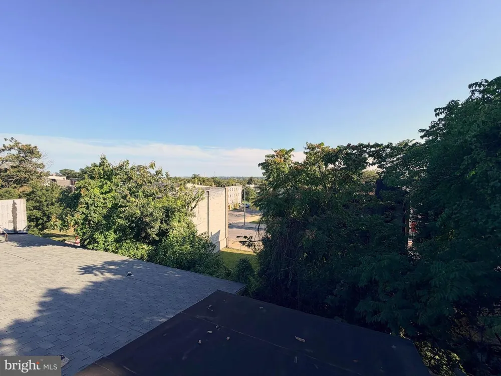 1909 FREDERICK AVENUE Baltimore, MD 21223