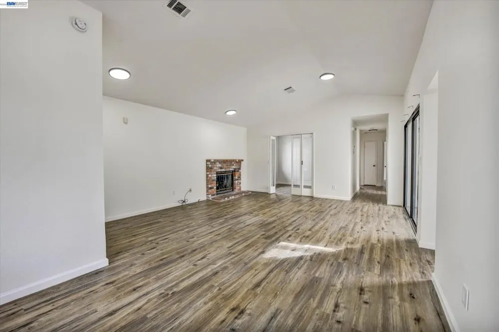 4205 Palomar Dr Antioch, CA 94531