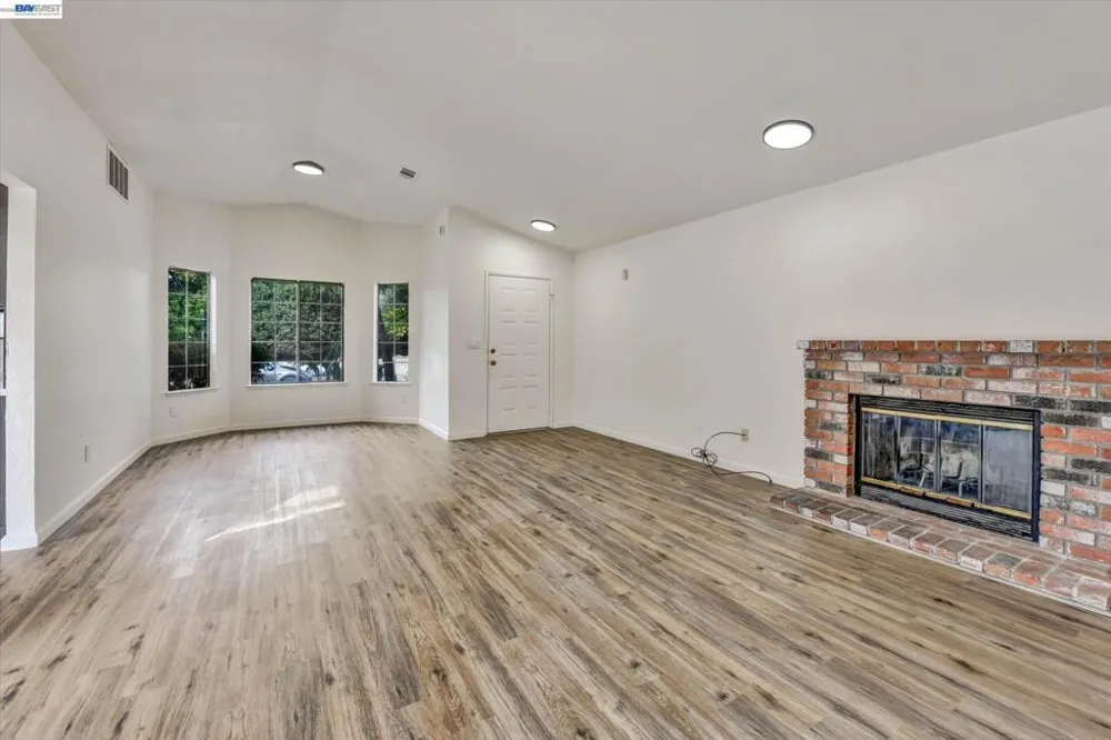 4205 Palomar Dr Antioch, CA 94531