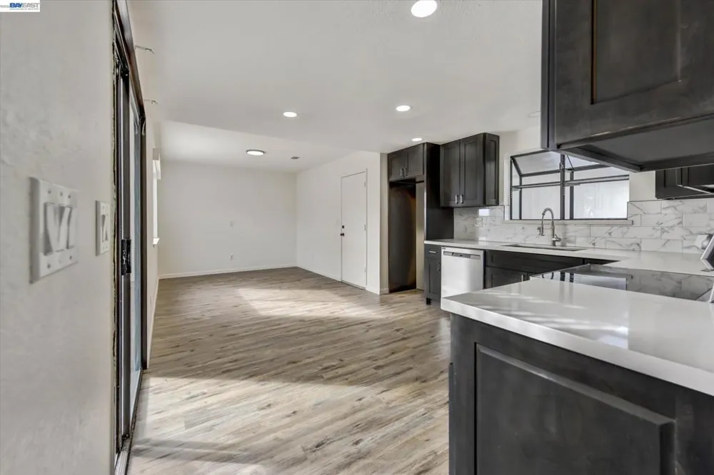 4205 Palomar Dr Antioch, CA 94531