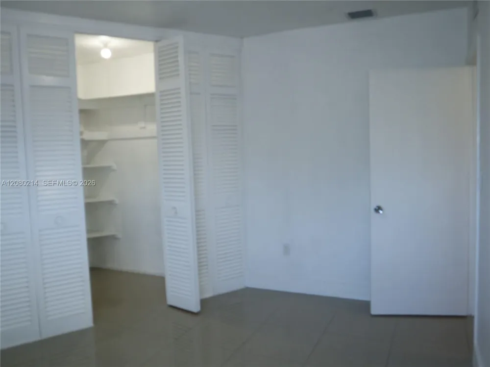 18790 NE 18th Ave #231 Miami, FL 33179