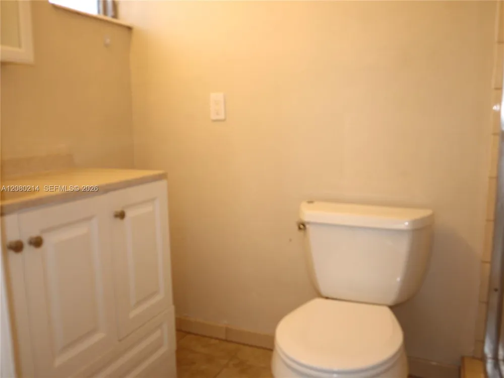 18790 NE 18th Ave #231 Miami, FL 33179