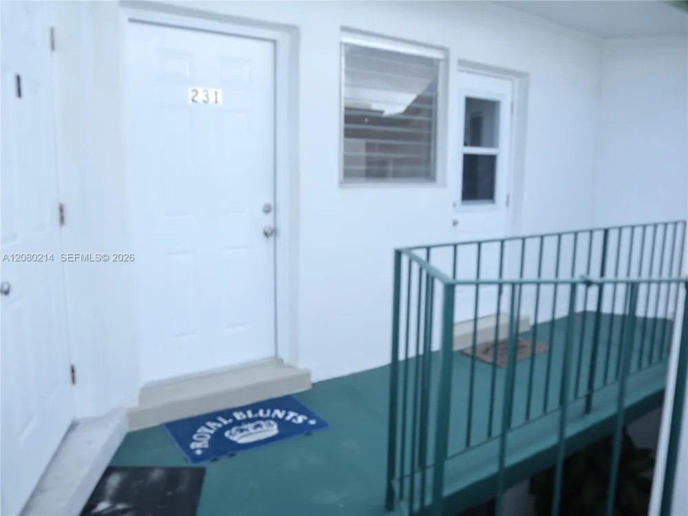 18790 NE 18th Ave #231 Miami, FL 33179