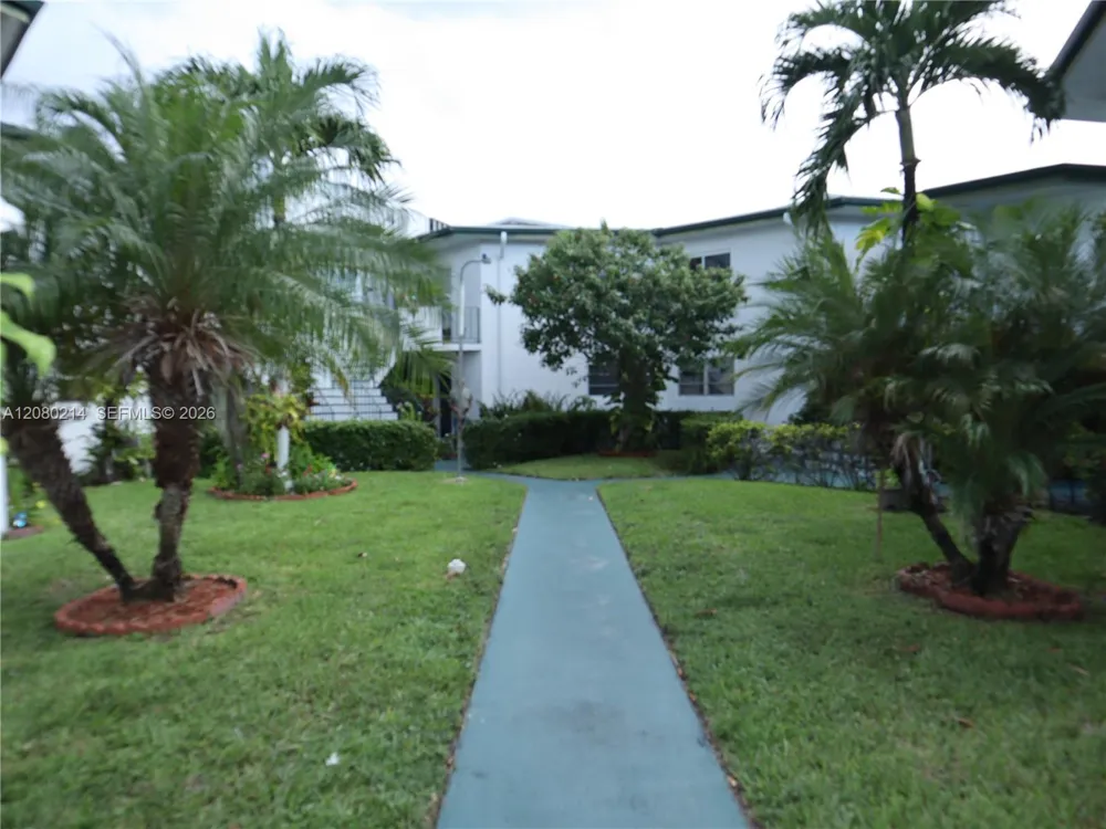 18790 NE 18th Ave #231 Miami, FL 33179