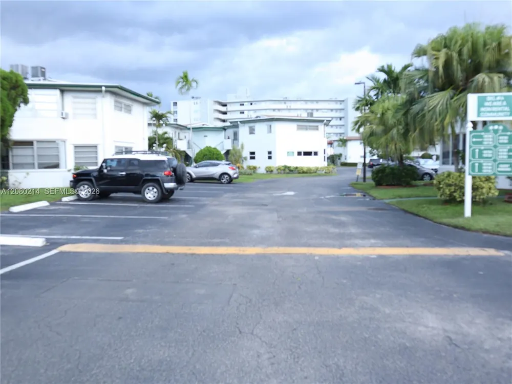 18790 NE 18th Ave #231 Miami, FL 33179