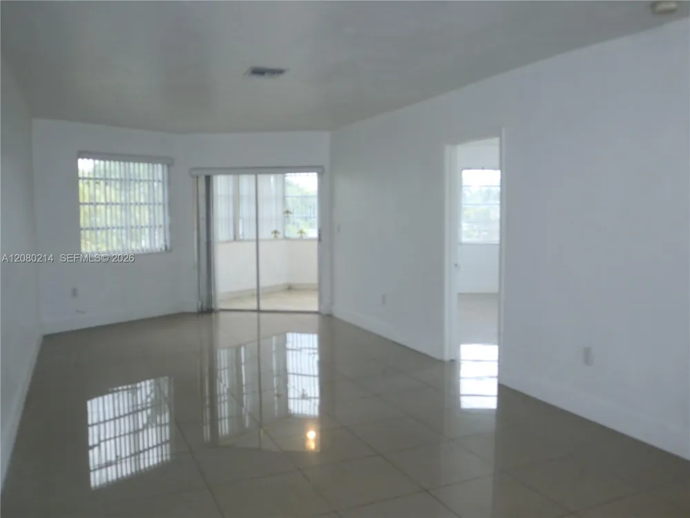 18790 NE 18th Ave #231 Miami, FL 33179