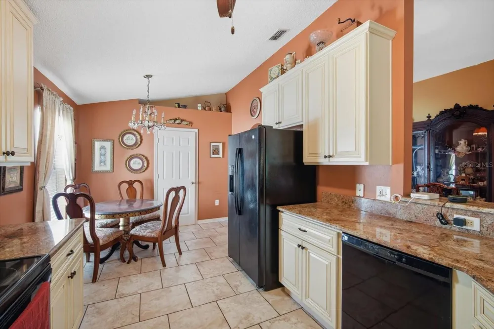 809 ROCKY MOUNTAIN COURT Valrico, FL 33594
