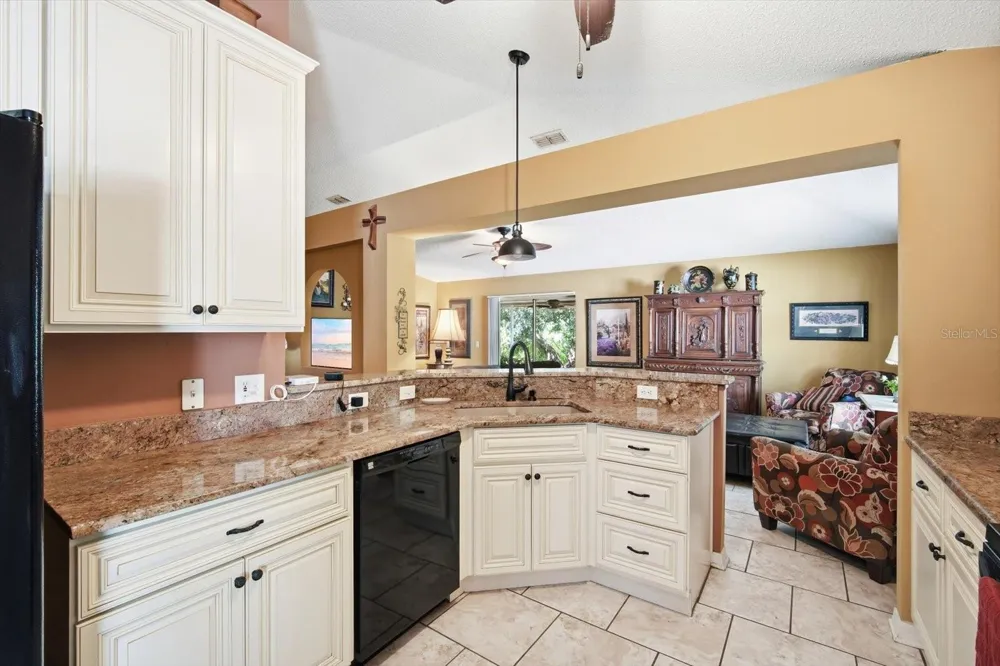 809 ROCKY MOUNTAIN COURT Valrico, FL 33594