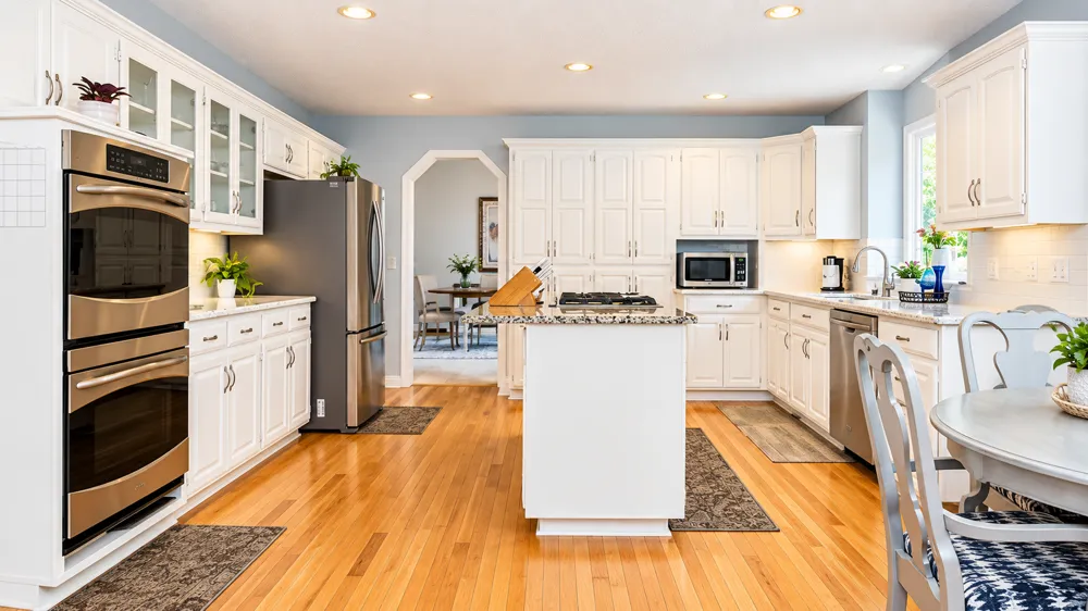 12800 50th Avenue Plymouth, MN 55442
