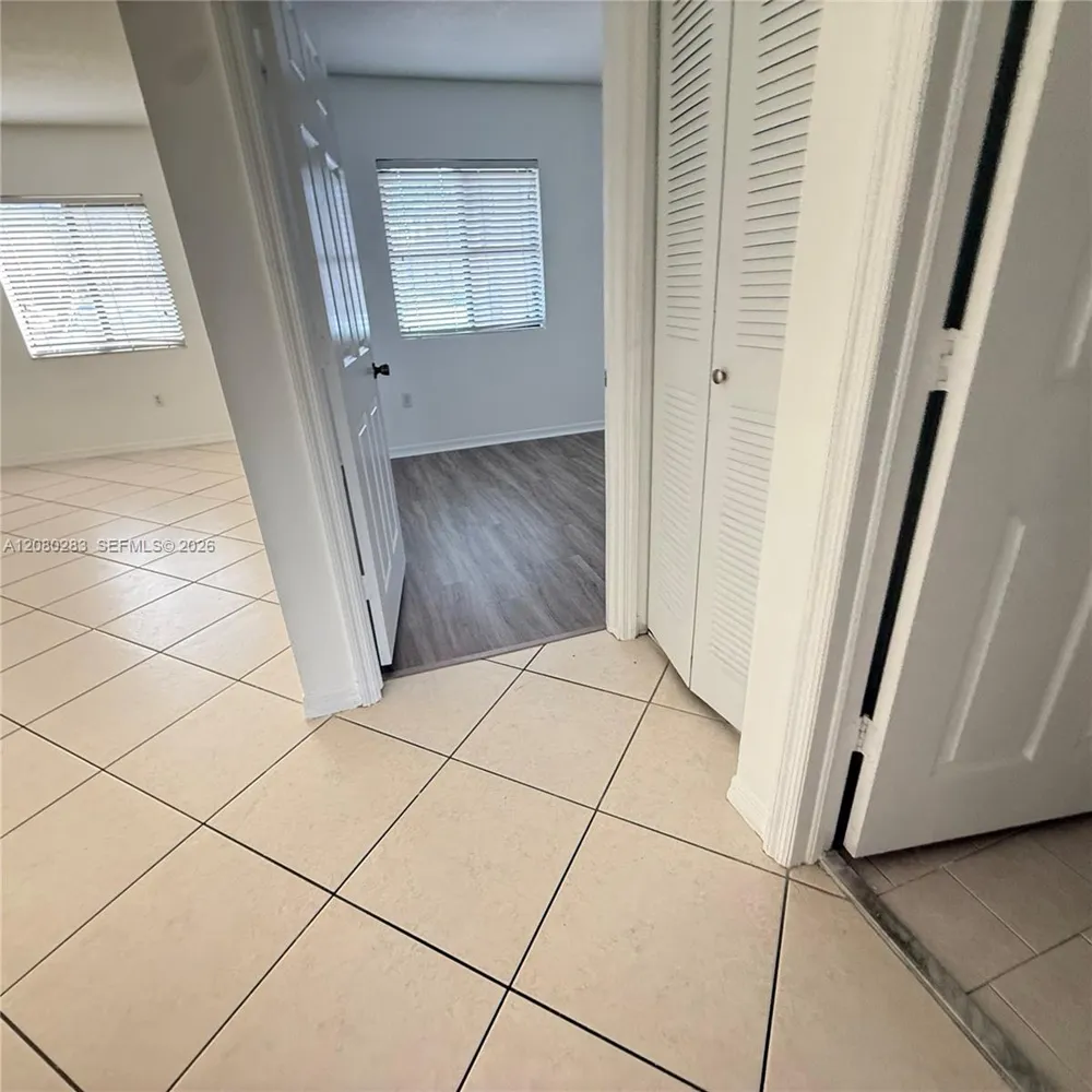 22931 SW 88th Pl #105 Cutler Bay, FL 33190
