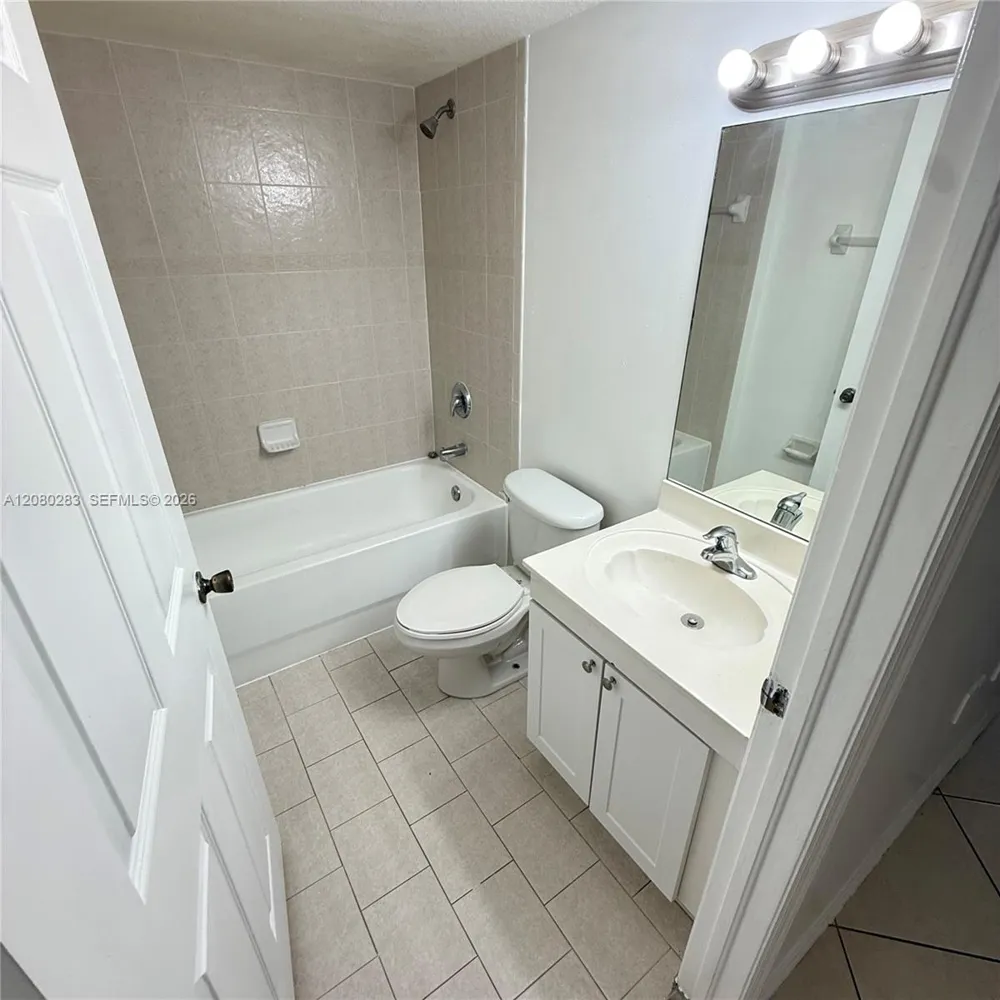 22931 SW 88th Pl #105 Cutler Bay, FL 33190
