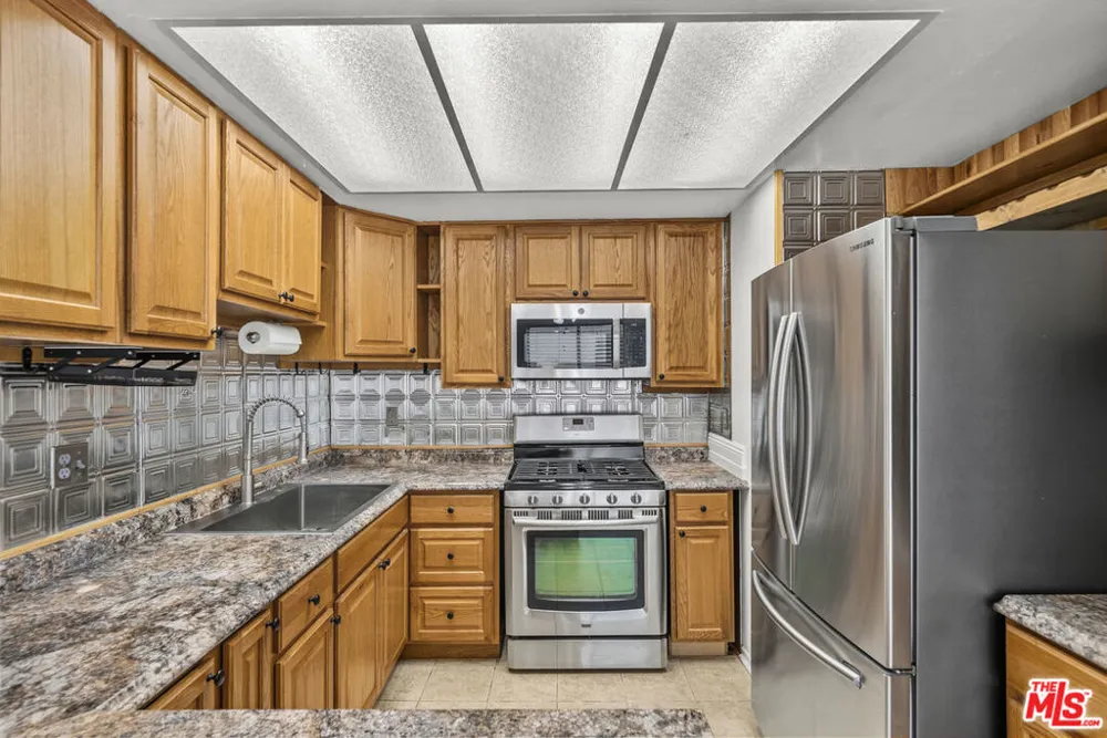 1532 Tern Court Ventura, CA 93003