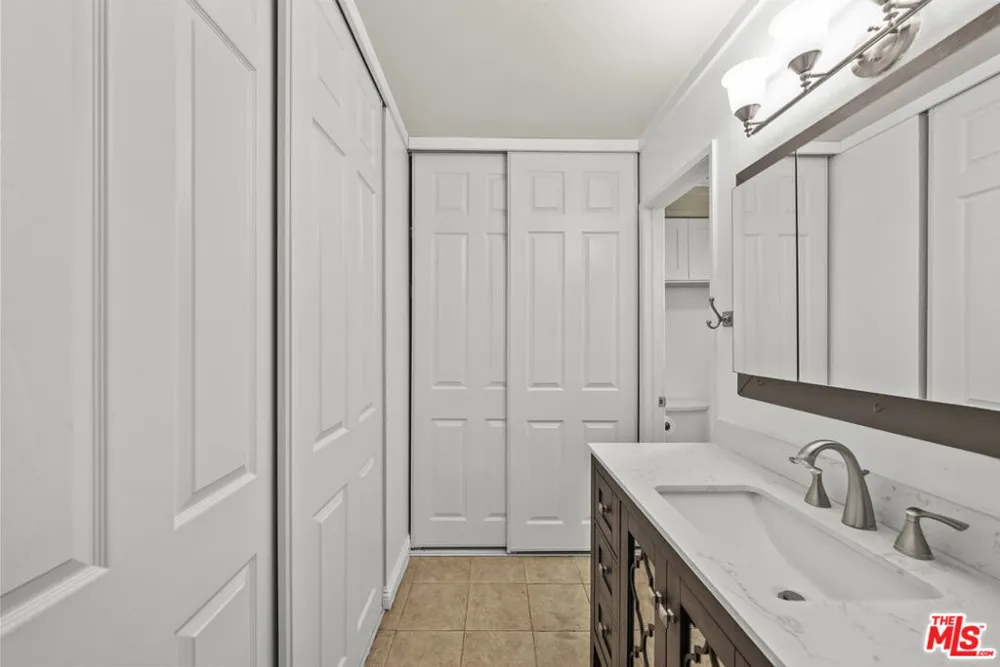 1532 Tern Court Ventura, CA 93003