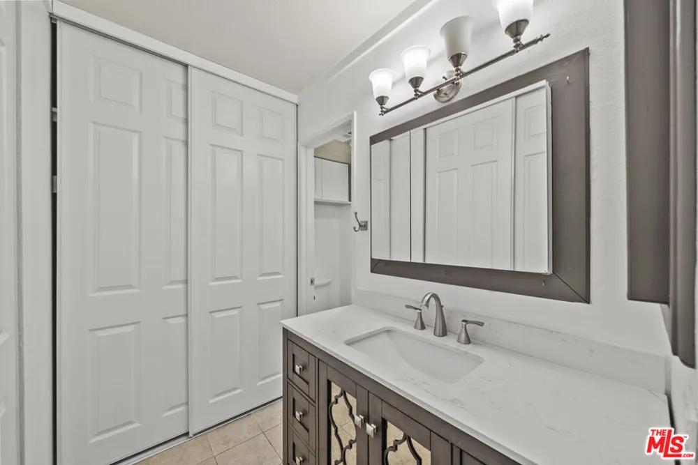1532 Tern Court Ventura, CA 93003