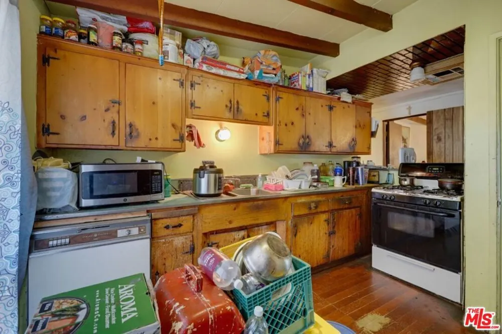 1175 Weaver Street Banning, CA 92220