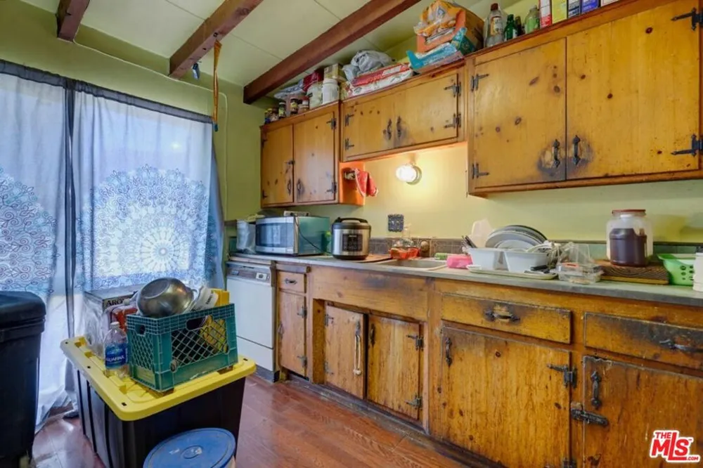 1175 Weaver Street Banning, CA 92220
